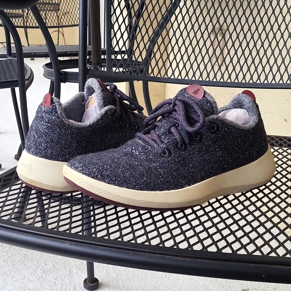 Women's Allbirds Wool Runner Mizzle Size 9 (Fit like an 8!)